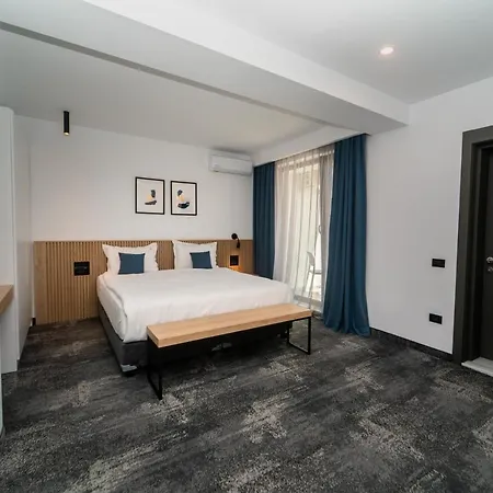 Vigo Hotel 3*